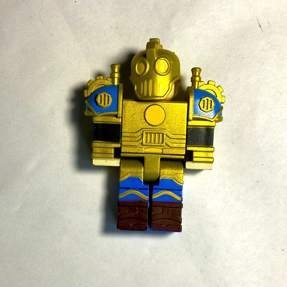 ROBLOX DUNGEON QUEST 2.5” ACTION FIGURE PLASTIC JAZWARES TOY